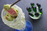 カイノミを特製のわさびで揉みこみました