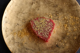 希少部位「シャトーブリアン」がメインの『究極の肉コース』