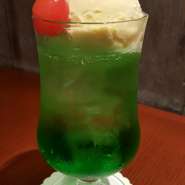 6種類のフレーバーがあります。
ブルーハワイ、メロン、レモン、マンゴー、イチゴ、グレープ