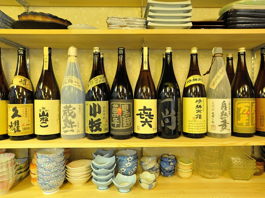 地酒や珍しいものなど、さまざまな焼酎がそろっています