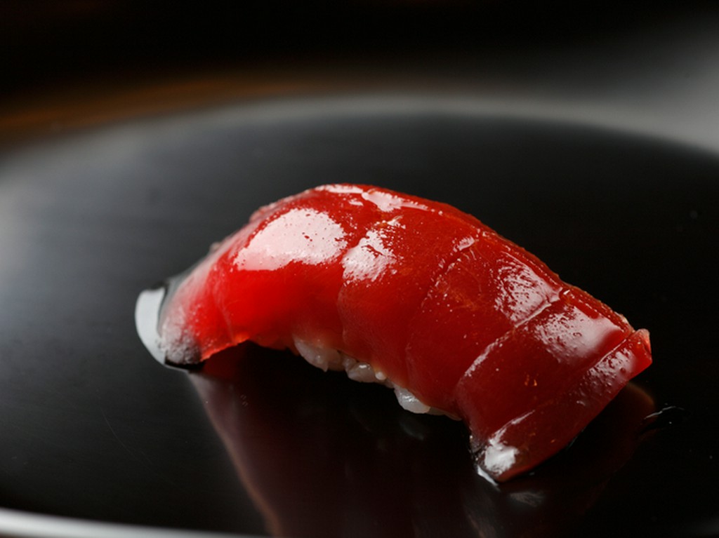 本マグロの赤身づけ