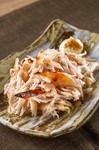 さきいかのように手で割いてちびちび呑める。
お酒のお供にぴったりの新感覚おつまみです。