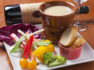 自家製ソースをたっぷりと『バーニャカウダ』