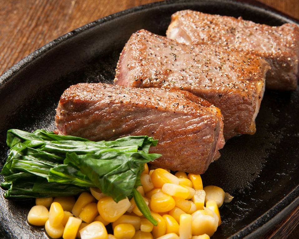 【人気】霜降りサーロインステーキ（1/2ポンド ）