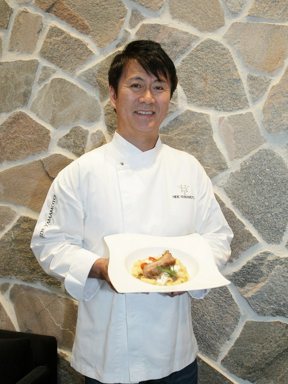 グローバルに活躍する山本シェフが料理をプロデュース