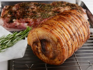 素材の良さを存分に楽しめる鶏・豚・牛や季節のジビエ