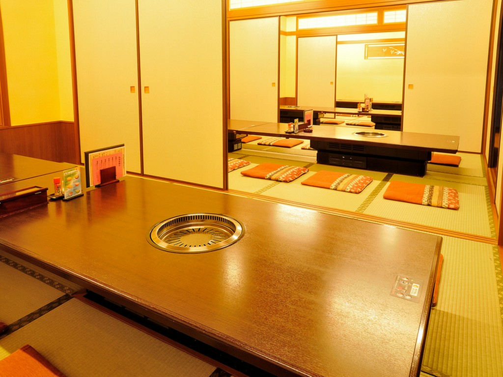 様々なシーンで利用できる広い大広間あり