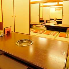 様々なシーンで利用できる広い大広間あり