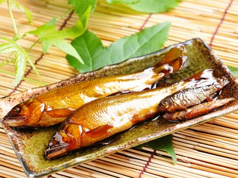 懐かしい美味しさ『鮎甘露煮』（子持ち一匹／子持ち以外二匹）