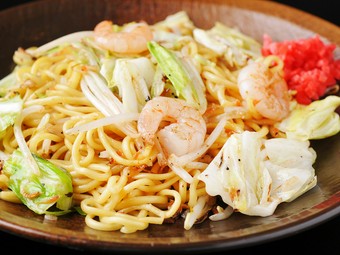 パンチの効いた味わいが美味『海鮮塩焼そば』