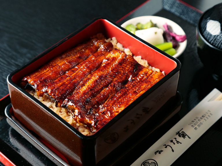 食べやすさへのこだわりの技が光る『うな重 菊』(骨抜き鰻)