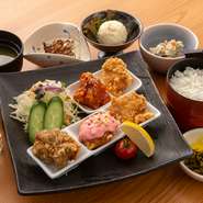 色々な味の唐揚げを贅沢に楽しめる、唐揚げ好きにはたまらない定食です。