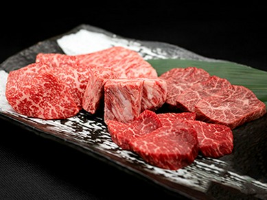 選び抜いたお肉と特別な時間に