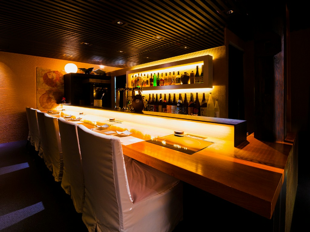 80品以上揃ったお料理の中からお客様に合った逸品をお選びします