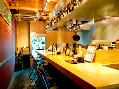 落ち着いた雰囲気の店内は、大人の二人が羽を休めるのにぴったり