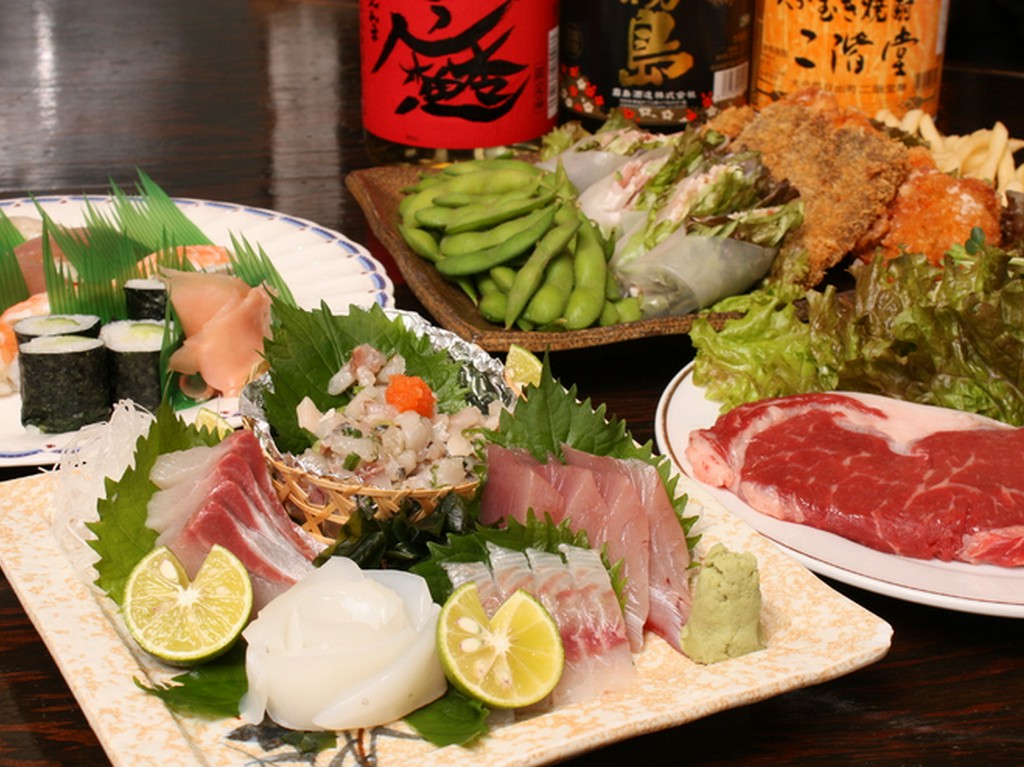 お腹一杯！　大満足の『食べ放題飲み放題コース』