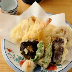 サクサクの衣で美味しい『天ぷら盛り合わせ』