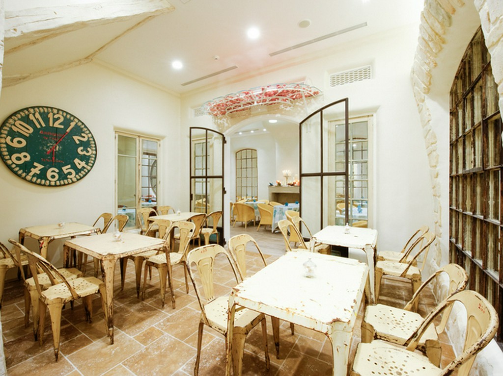 地下1階 カフェスペース