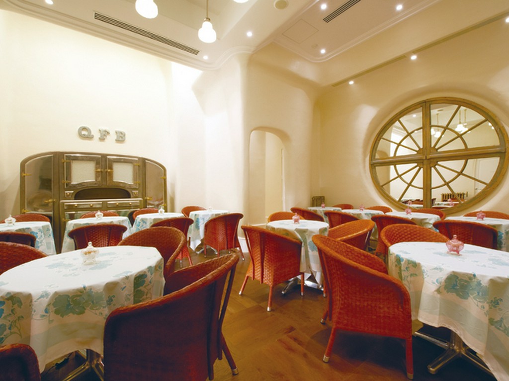 地下1階 カフェスペース