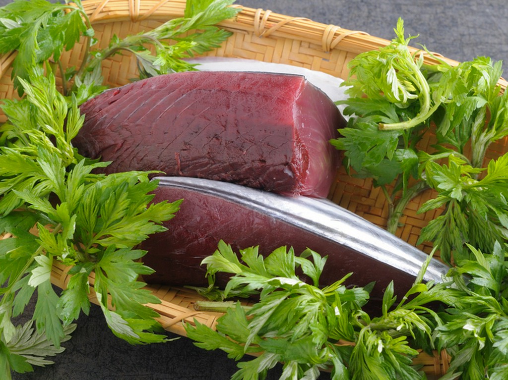 産直で届く季節の食材を駆使した日本料理を提供