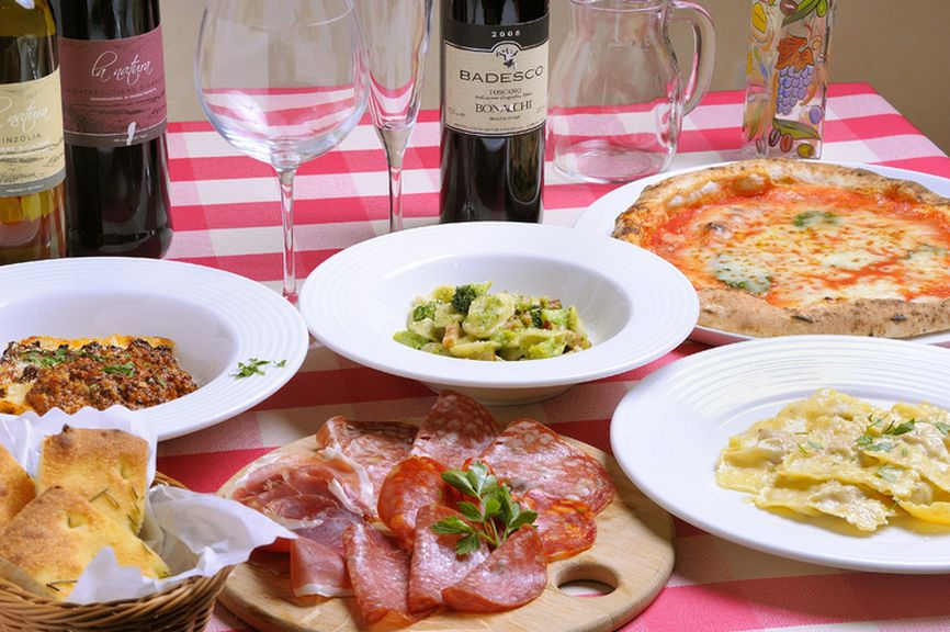 ランチも、ディナーも、本格派イタリアンをコースで味わえる！