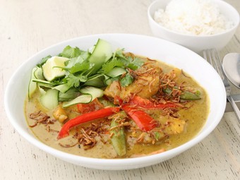 ココナッツの甘さが優しい『フィッシュカレー』