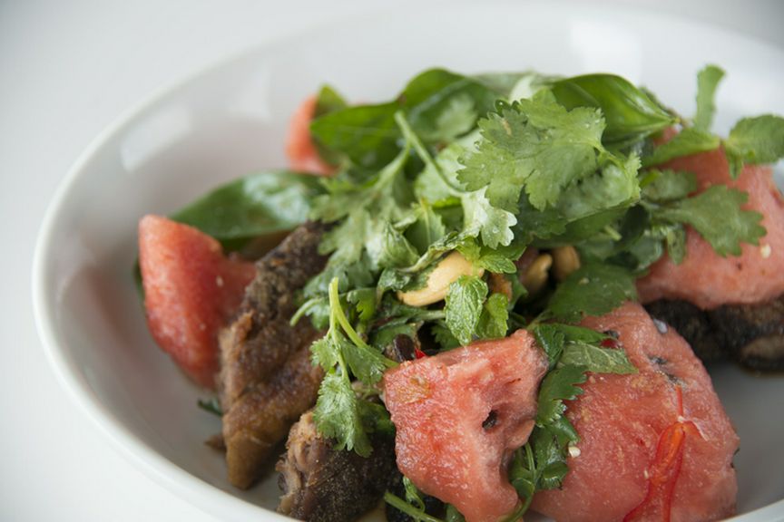 角煮とすいかの絶妙なバランス『ローストポークベリー』