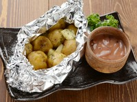 ホクホクのじゃがいもを味わう『塩辛じゃがバター』