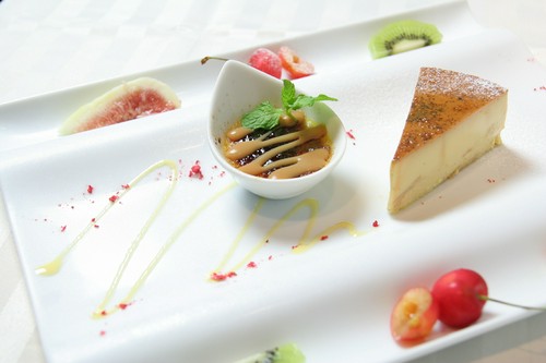 見て「楽しみ」、食べて「納得する」、五感を刺激するデザート
