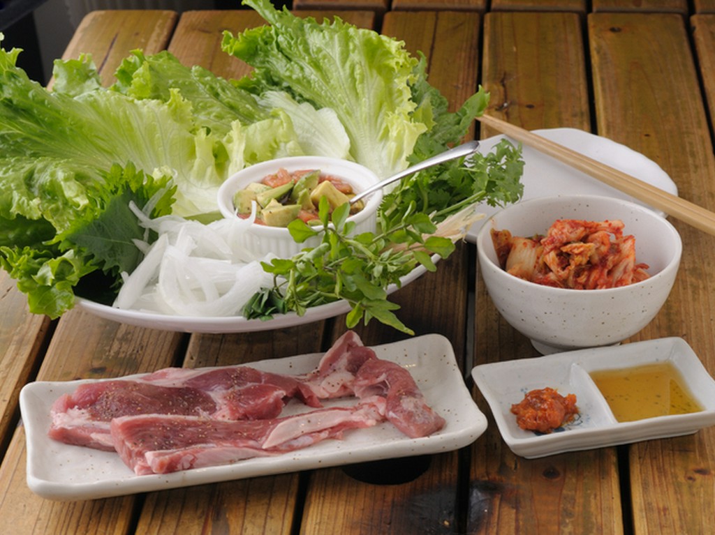 サムギョプサルを独自にアレンジ！　『ラムギョプサルSET』