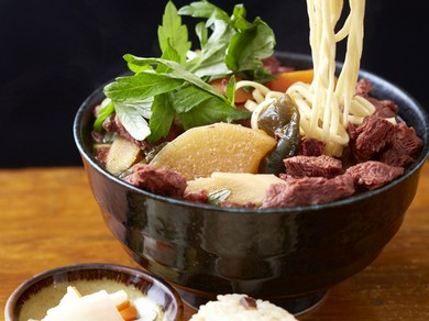 イベントなどでも大好評の『馬汁そば』