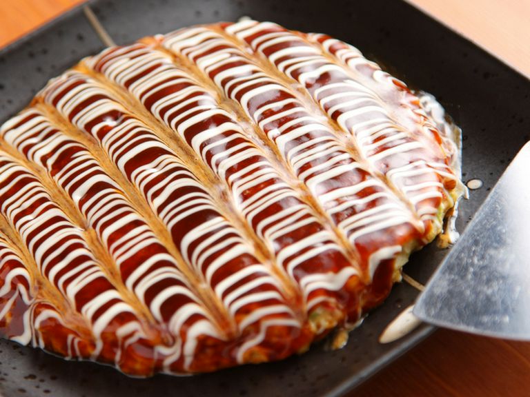 山芋たっぷり! ふわふわ食感の『自慢のお好み焼き』