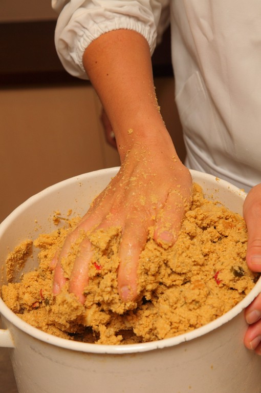 丁寧な手入れで伝統の味を守る、ご飯の名脇役。