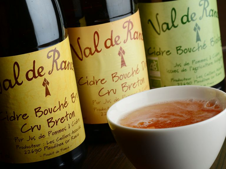 ブルターニュ地方の名物! リンゴの風味が爽やかな『シードル』