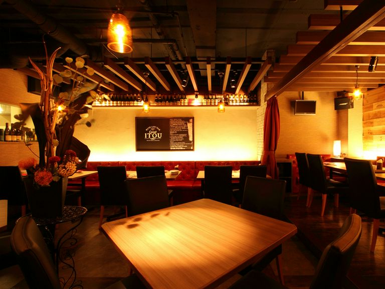 上質で贅沢な空間で、おいしいワインが堪能できます