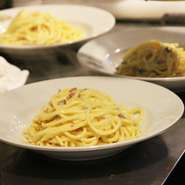 「サラダ・スープ・ドリンク・自家製ドルチェ」付き