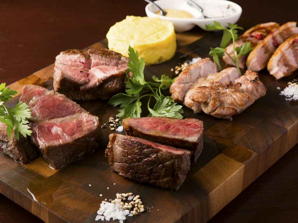 これぞ肉イタリアンの真骨頂『スーパーCARNEYAオールスターズ』