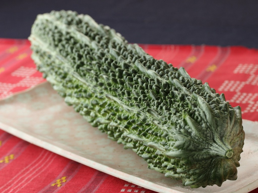 沖縄料理に欠かせない名物食材「ゴーヤー」　