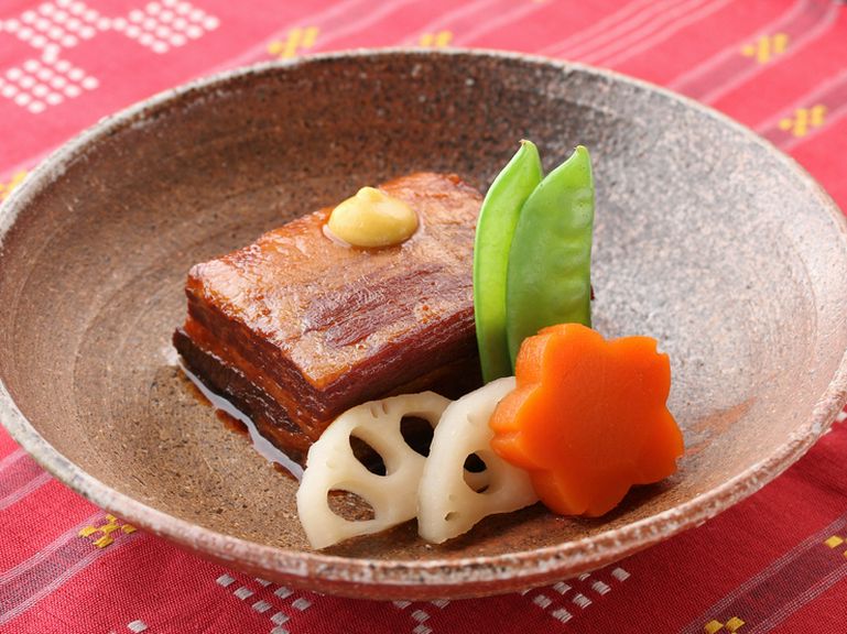 3日間かけてじっくり煮込んだ『らふてー』