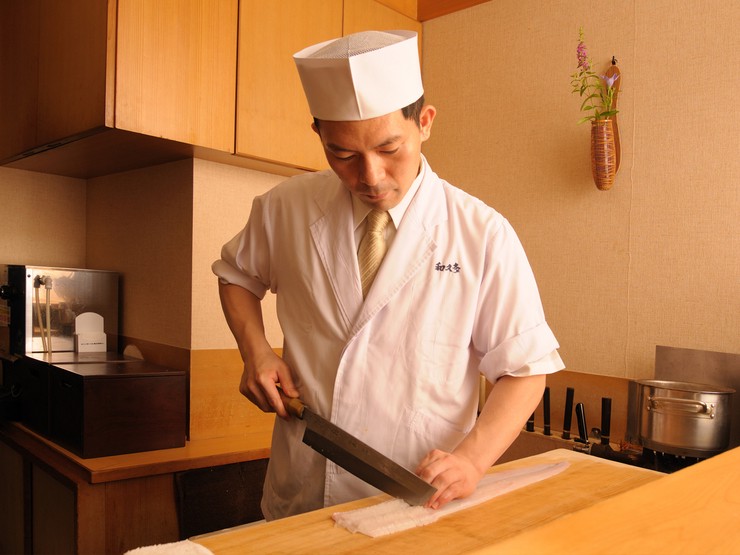 四季を感じる日本料理を構えず楽しめる空間づくりを大切に