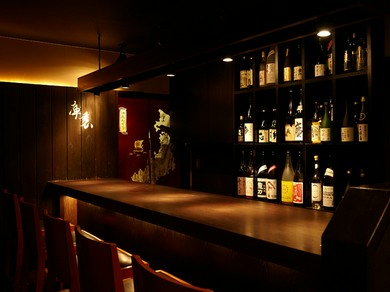 夜の街、銀座でも個性を放つ、大人の隠れ家