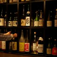 日本酒には寝かせることで美味しくなるタイプの酒があります。希少な物が多く、非売品の長期熟成酒も！