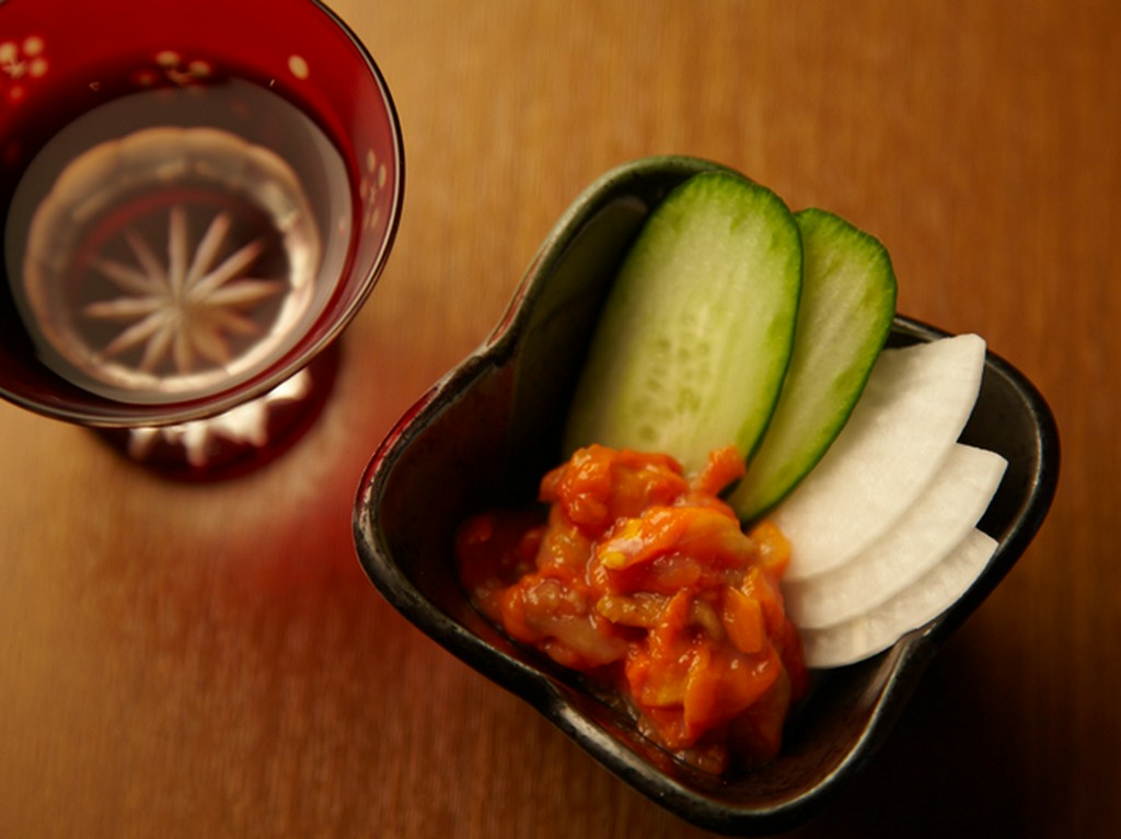 全国から取り寄せる、酒が進む珍味の数々