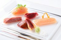 極上比内地鶏の各部位6点盛（笹身、胸、もも、レバー、砂肝、ハツ）