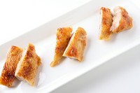 皮は香ばしく、中は弾力と甘みがある仕上がりに。