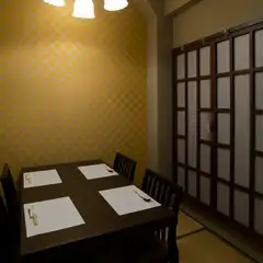 【個室確約】三岳、鍋島等含む2時間半飲み放題付き！通常15,710円→10,000円（36％OFF）！特選馬刺しコース