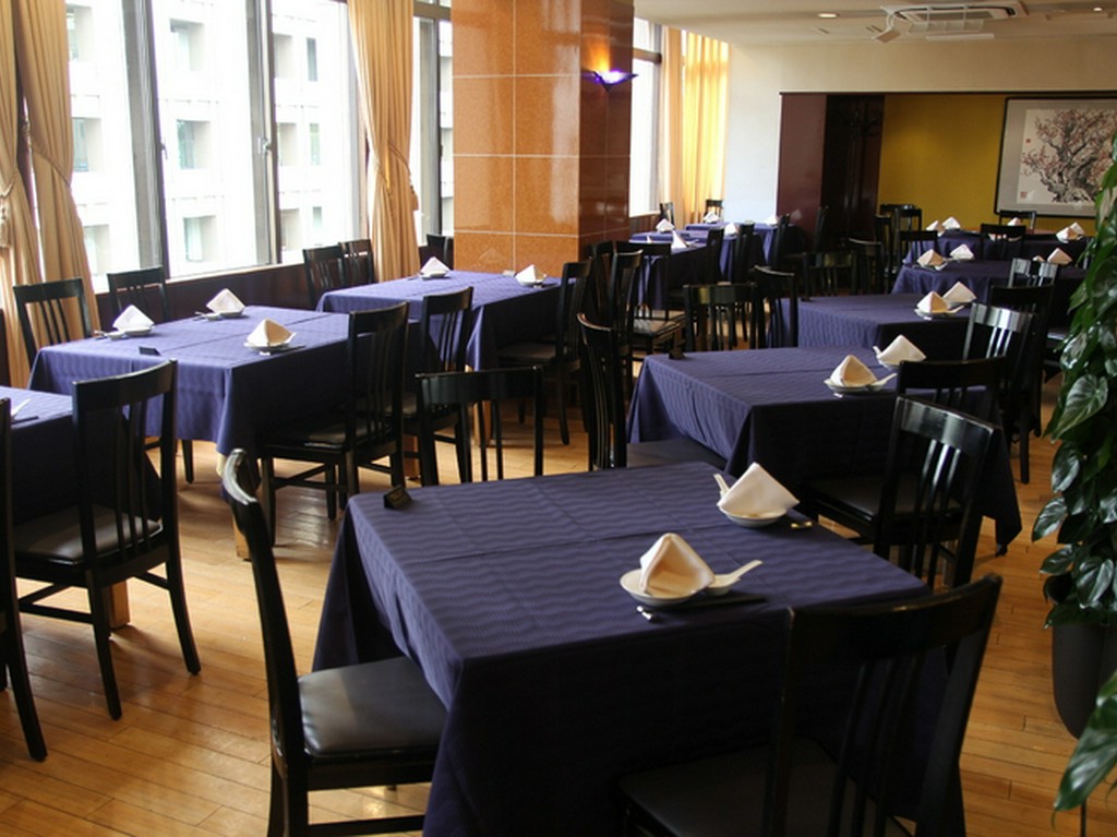 宴会から接待まで対応できる様々なタイプの個室を完備