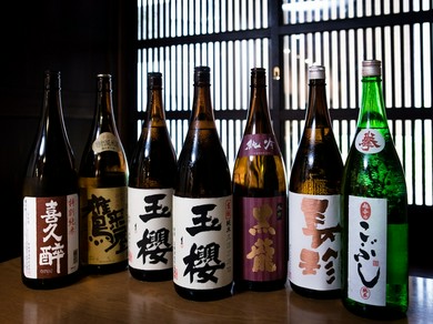 季節ものなどお料理に寄り添う日本酒をおすすめします