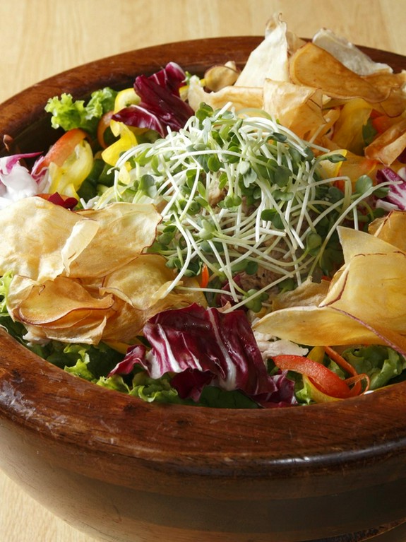 野菜や魚介は、信頼のおける業者のものを使用しています