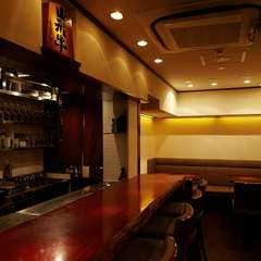 シンプルな店内で山形牛の美味に没頭